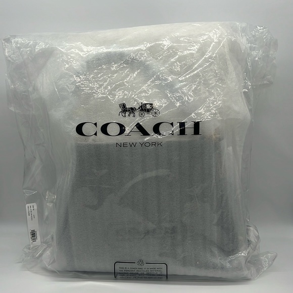 Coach Dalton 31 With Coach Badge Gold/Salt Black - Picture 12 of 16